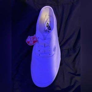 alot of shoes (make offers)